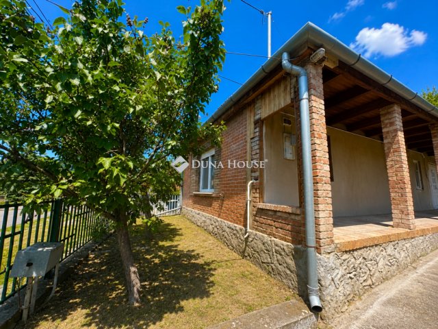 Eladó családi ház, Domoszlón 18.9 M Ft, 2 szobás