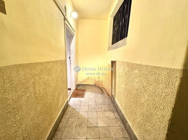 Eladó téglalakás, Budapesten, XV. kerületben 68.9 M Ft, 2 szobás
