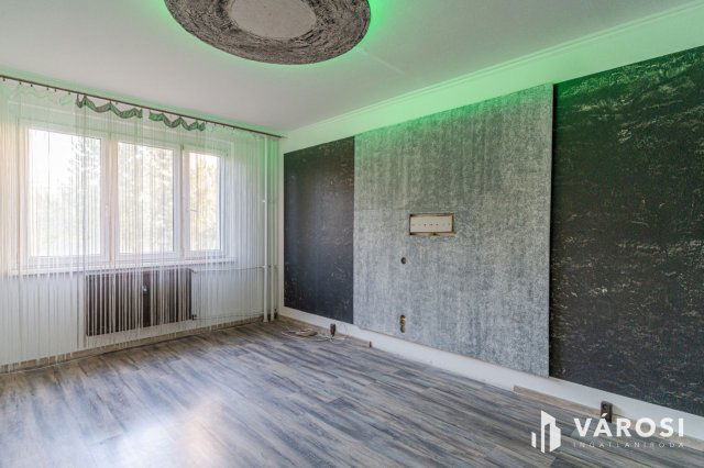 Kiadó panellakás, albérlet, Szegeden 139 E Ft / hó, 2 szobás