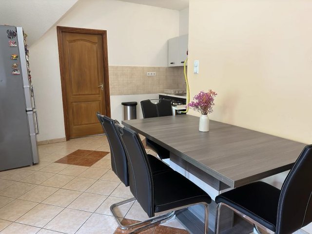 Eladó téglalakás, Dunakeszin 78.9 M Ft, 4 szobás