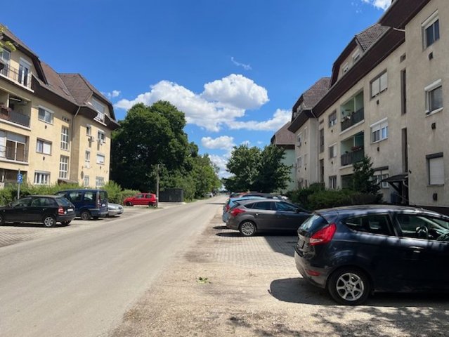 Eladó téglalakás, Tökölön 49.9 M Ft, 2 szobás
