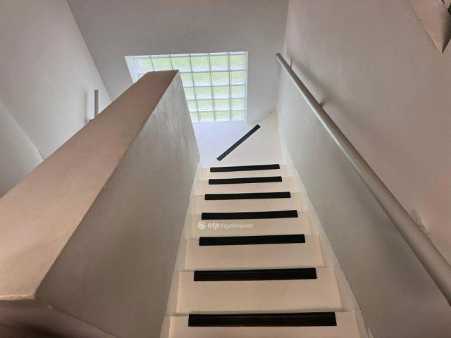 Eladó családi ház, Érden 179 M Ft, 6 szobás