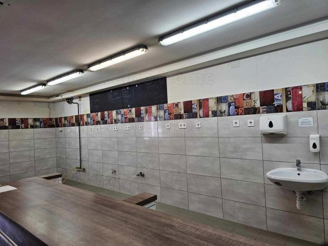 Eladó üzlethelyiség, Győrött 60 M Ft, 9 szobás