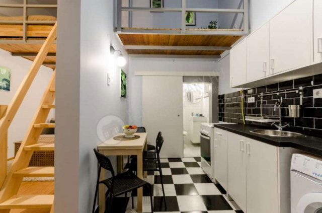 Kiadó téglalakás, albérlet, VI. kerületben, Jókai utcában