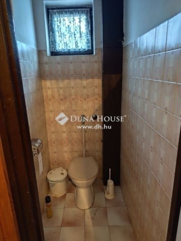 Eladó családi ház, Budapesten, XV. kerületben 110 M Ft, 6 szobás