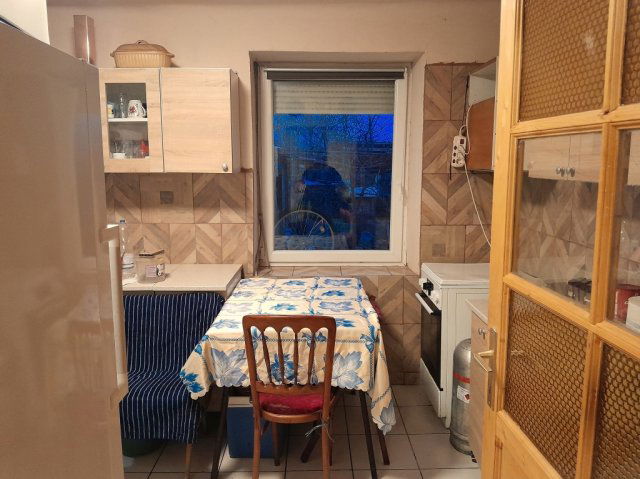 Eladó családi ház, Debrecenben 49.99 M Ft, 2 szobás