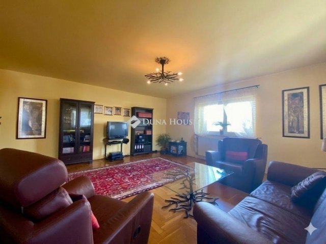 Eladó ikerház, Budapesten, XVI. kerületben 185 M Ft, 7 szobás