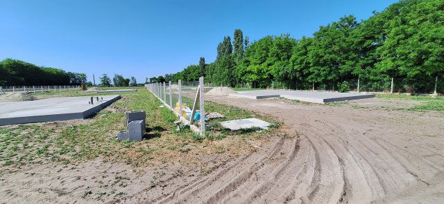 Eladó ikerház, Kiskunlacházán 79.99 M Ft, 4 szobás