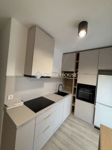 Eladó panellakás, Pécsett 51.9 M Ft, 2 szobás