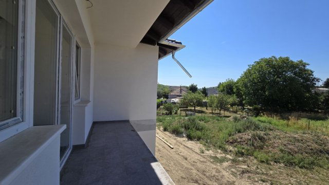 Eladó téglalakás, Mendén 64.9 M Ft, 3 szobás