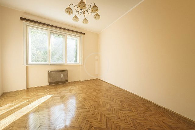 Eladó téglalakás, Budapesten, XIV. kerületben, Hungária körúton