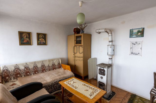 Eladó nyaraló, Pázmándon 27 M Ft, 1 szobás