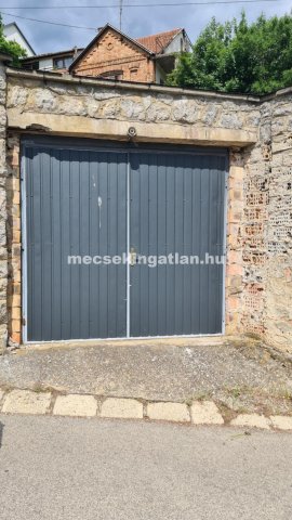 Eladó garázs, Pécsett 0.639 M Ft / költözzbe.hu