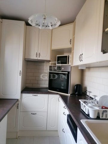 Eladó téglalakás, Szegeden 67.9 M Ft, 2+2 szobás