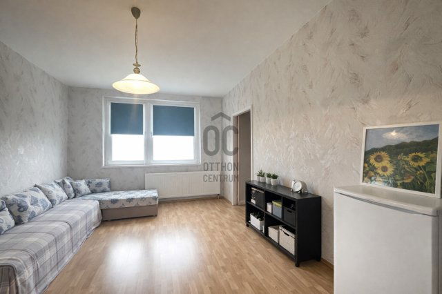 Eladó panellakás, Debrecenben 75.5 M Ft, 3 szobás