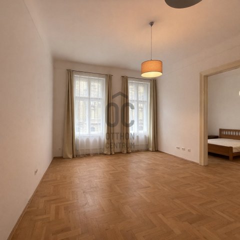 Eladó téglalakás, Budapesten, VI. kerületben 135 M Ft, 4 szobás