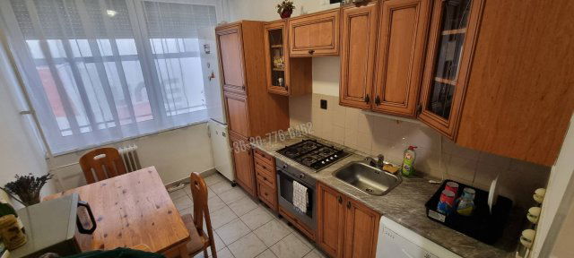 Eladó téglalakás, Esztergomban, Rákóczi téren 49.9 M Ft