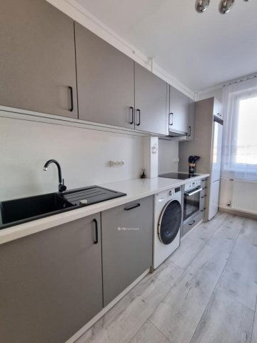 Eladó panellakás, Pápán 44.75 M Ft, 2 szobás