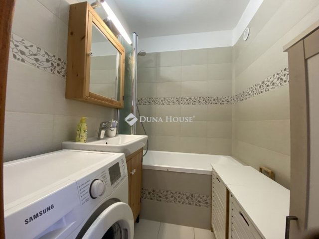 Eladó panellakás, Budapesten, IV. kerületben 82 M Ft, 3 szobás