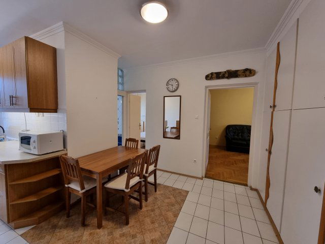 Kiadó téglalakás, albérlet, III. kerületben, Hídfő utcában