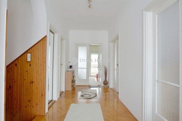 Eladó ikerház, Szatymazon 94.99 M Ft, 5 szobás