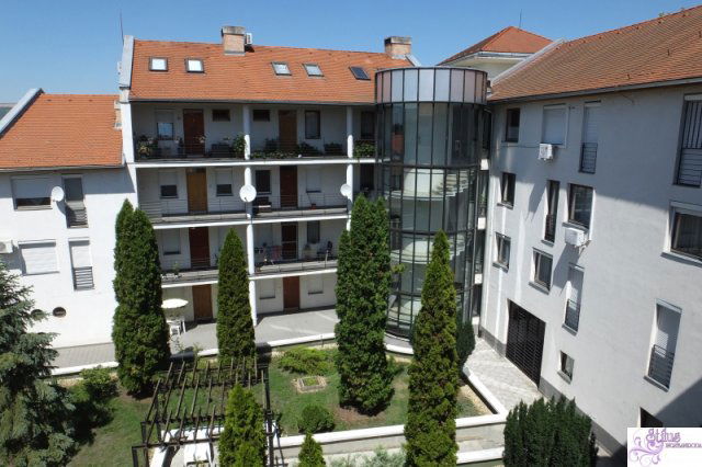 Kiadó téglalakás, albérlet, Vácon 180 E Ft / hó, 1+1 szobás