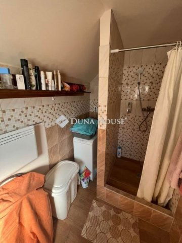 Eladó téglalakás, Pécsett 47 M Ft, 2 szobás