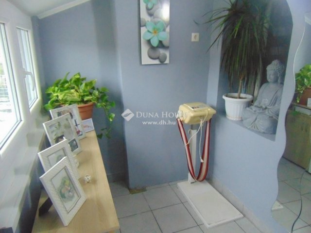 Eladó téglalakás, Szentlőrincen 25 M Ft, 3 szobás