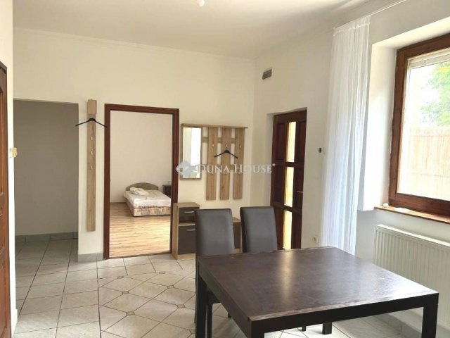 Eladó ikerház, Debrecenben 65 M Ft, 4 szobás