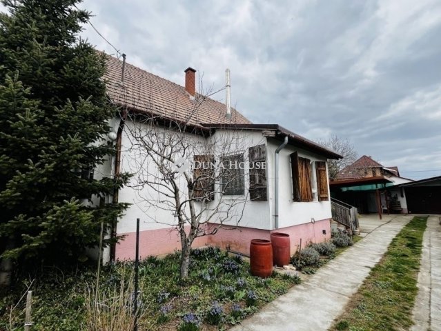 Eladó családi ház, Vecsésen 89 M Ft, 5 szobás