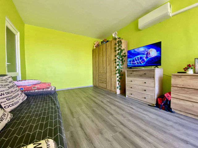 Eladó téglalakás, Gyulán 31.5 M Ft, 1+1 szobás