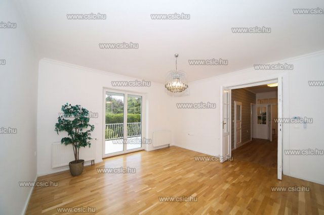 Eladó családi ház, Budapesten, III. kerületben 324 M Ft