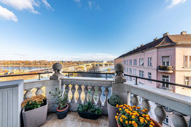 Eladó téglalakás, Budapesten, II. kerületben 225 M Ft, 3 szobás