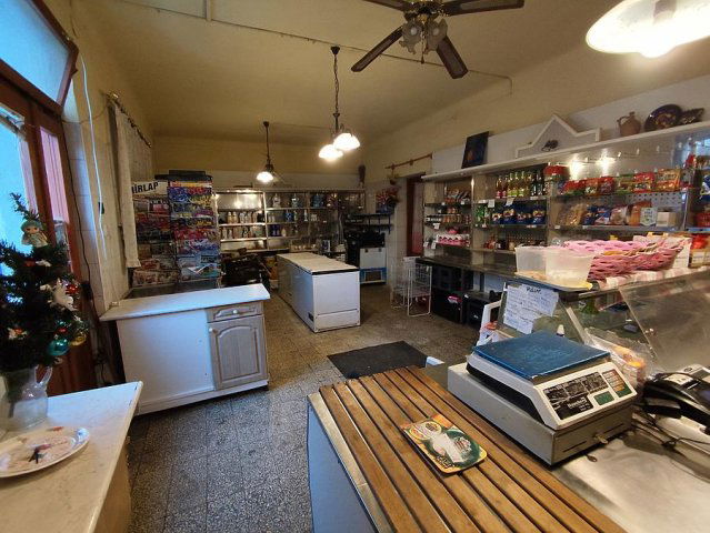 Eladó üzlethelyiség, Budapesten, III. kerületben 68.5 M Ft