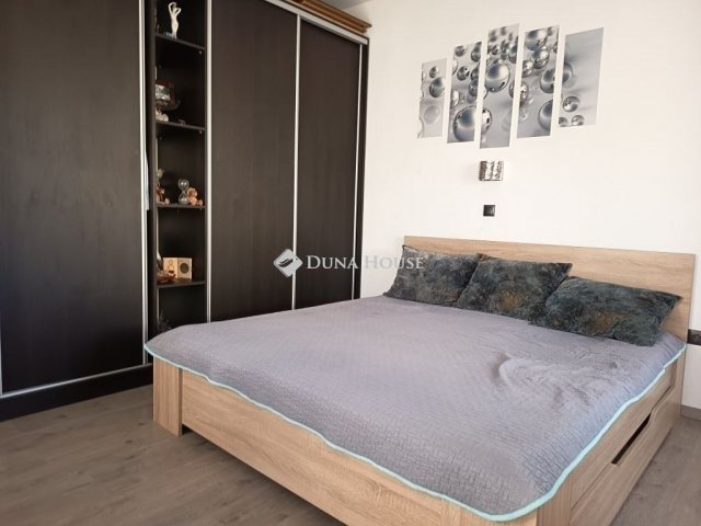 Eladó családi ház, Budapesten, XVIII. kerületben 134.9 M Ft