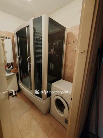 Eladó téglalakás, Budapesten, VIII. kerületben 85 M Ft, 3 szobás