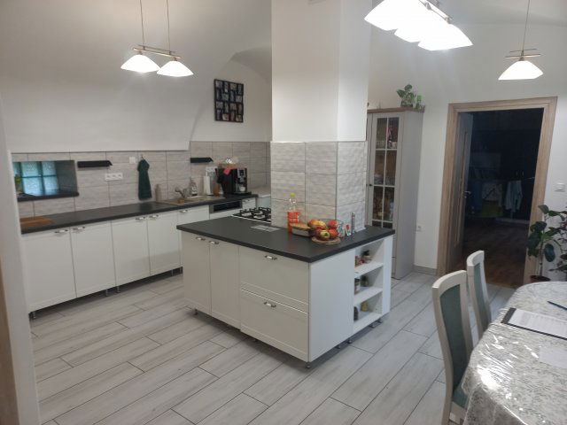 Eladó téglalakás, Kőszegen 59.9 M Ft, 2 szobás