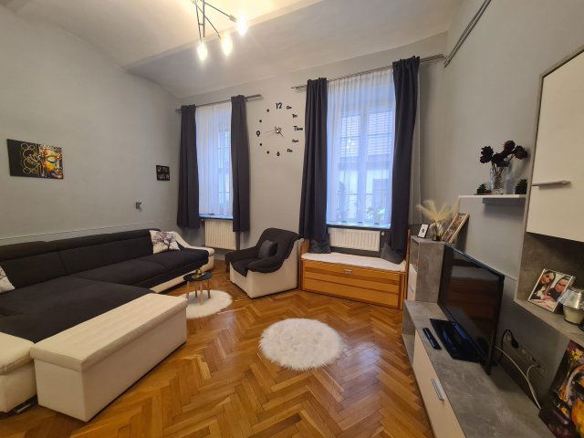 Eladó téglalakás, Győrött, Apáca utcában 68 M Ft, 3 szobás