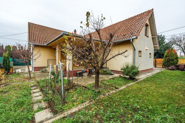 Eladó családi ház, Érden 144.9 M Ft, 5 szobás
