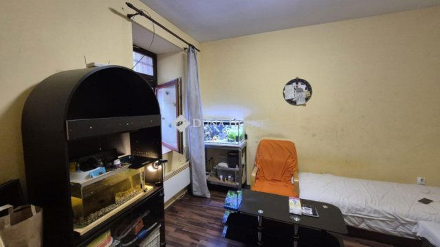 Eladó téglalakás, Budapesten, IV. kerületben 26.5 M Ft, 1 szobás