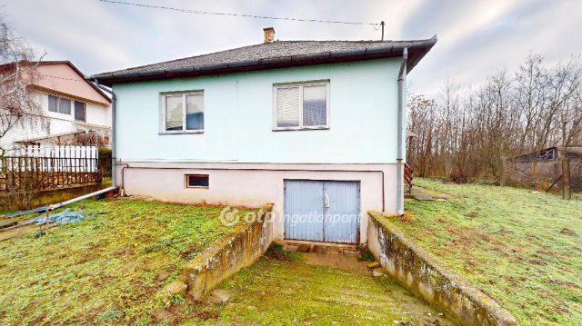 Eladó családi ház, Nagyhalászban 27.9 M Ft, 3 szobás