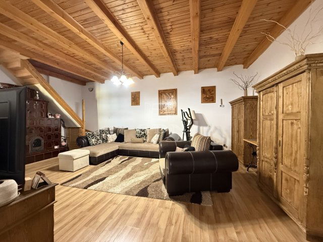 Eladó családi ház, Székesfehérvárott 148 M Ft, 6 szobás