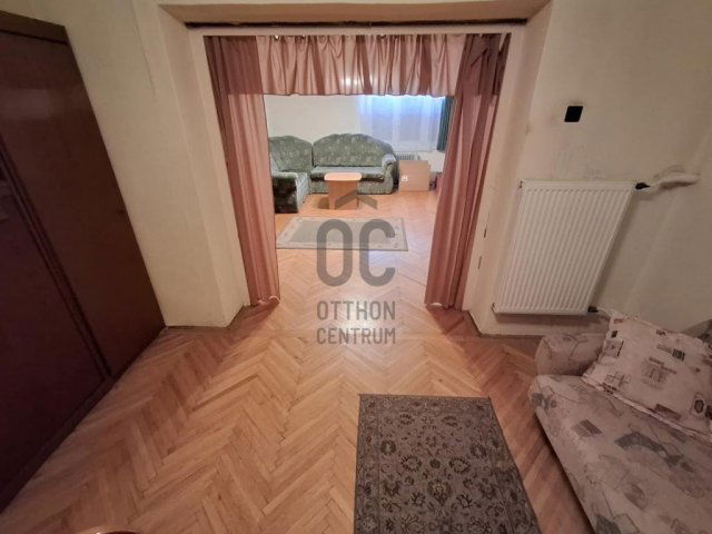 Eladó családi ház, Cegléden 42 M Ft, 3 szobás