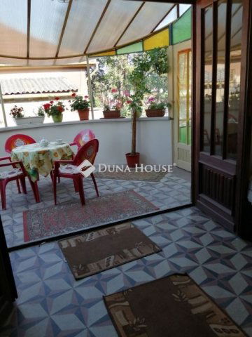 Eladó családi ház, Cegléden 59.9 M Ft, 2 szobás