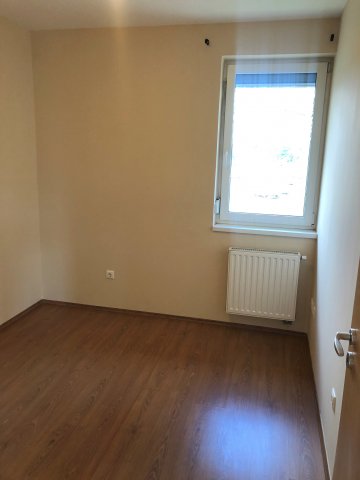 Kiadó téglalakás, albérlet, Pécsett, Árnyas liget, 3 szobás