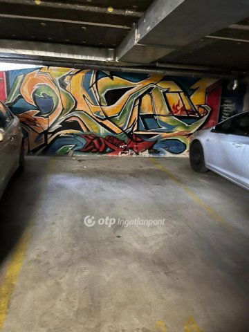 Eladó téglalakás, Budapesten, VII. kerületben 52.5 M Ft