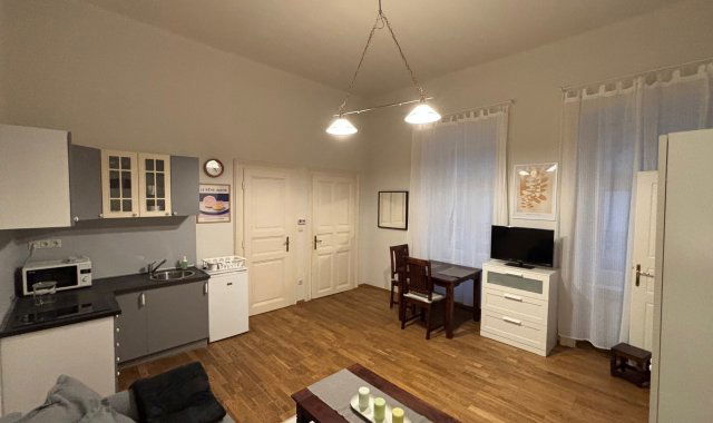 Kiadó téglalakás, albérlet, V. kerületben, Nagy Ignác utcában