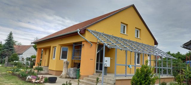Eladó családi ház, Hódmezővásárhelyen 130 M Ft, 3 szobás