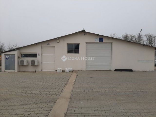 Kiadó ipari ingatlan, Kecskeméten 445 E Ft / hó