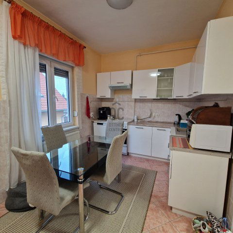 Eladó ikerház, Budapesten, XVIII. kerületben 98 M Ft, 2 szobás